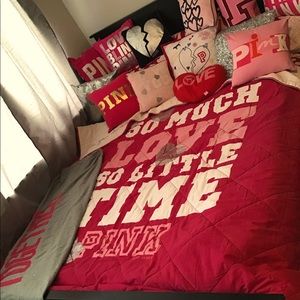 Pink bedding Vs collector